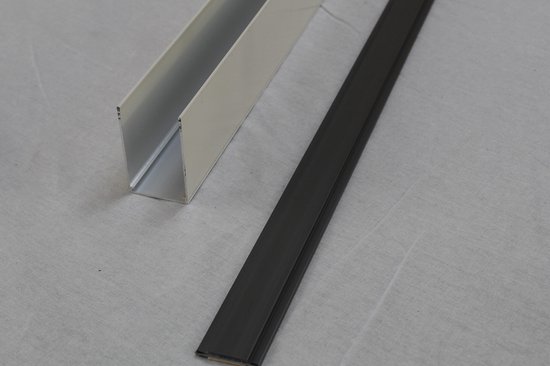 Horren fabriek type 96K - Insectenwering - 96 x (224-227) cm - Plissé hordeur - Wit Ral9010 - Zwart gaas — afbeelding 4