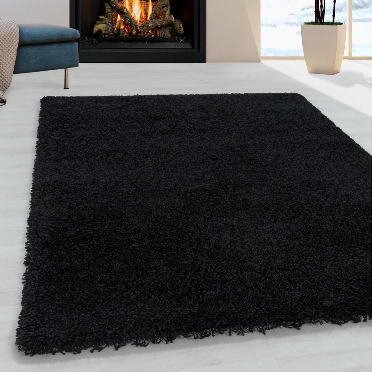 flycarpets Azure Vloerkleed - 140x200cm - Zwart - Hoogpolig