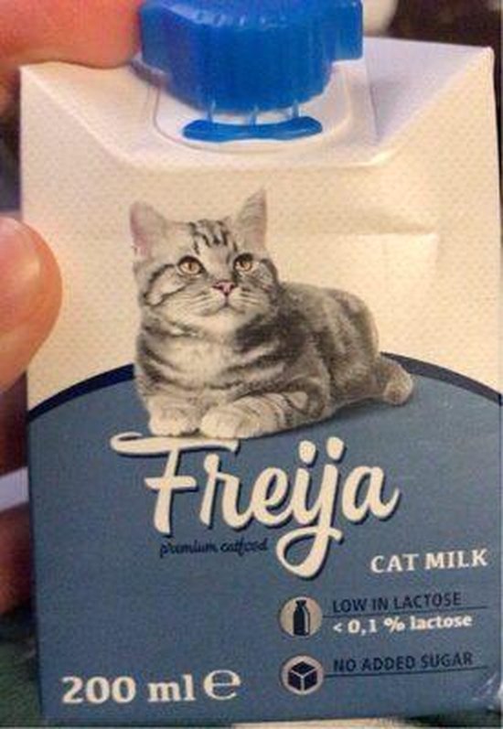 FREIJA Cat milk/katten melk  - 200 ml x 5 stuks met zeer laag lactosegehalte!