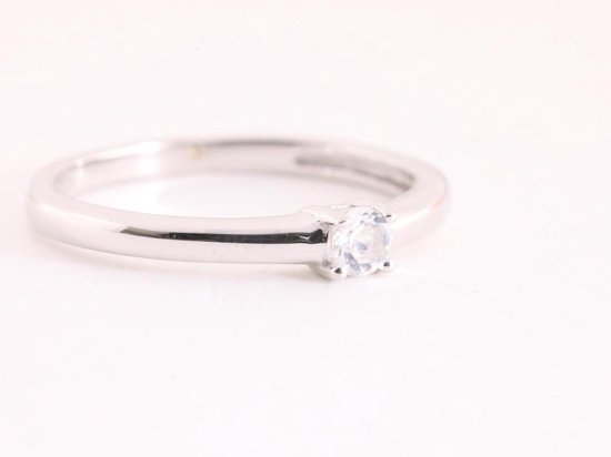 Fijne hoogglans zilveren ring met bergkristal - maat 17.5