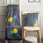 Compact 2-in-1 Sierkussen - deken - Ananas blauw - 40x40 kussen - 105x150 cm deken - bankkussen