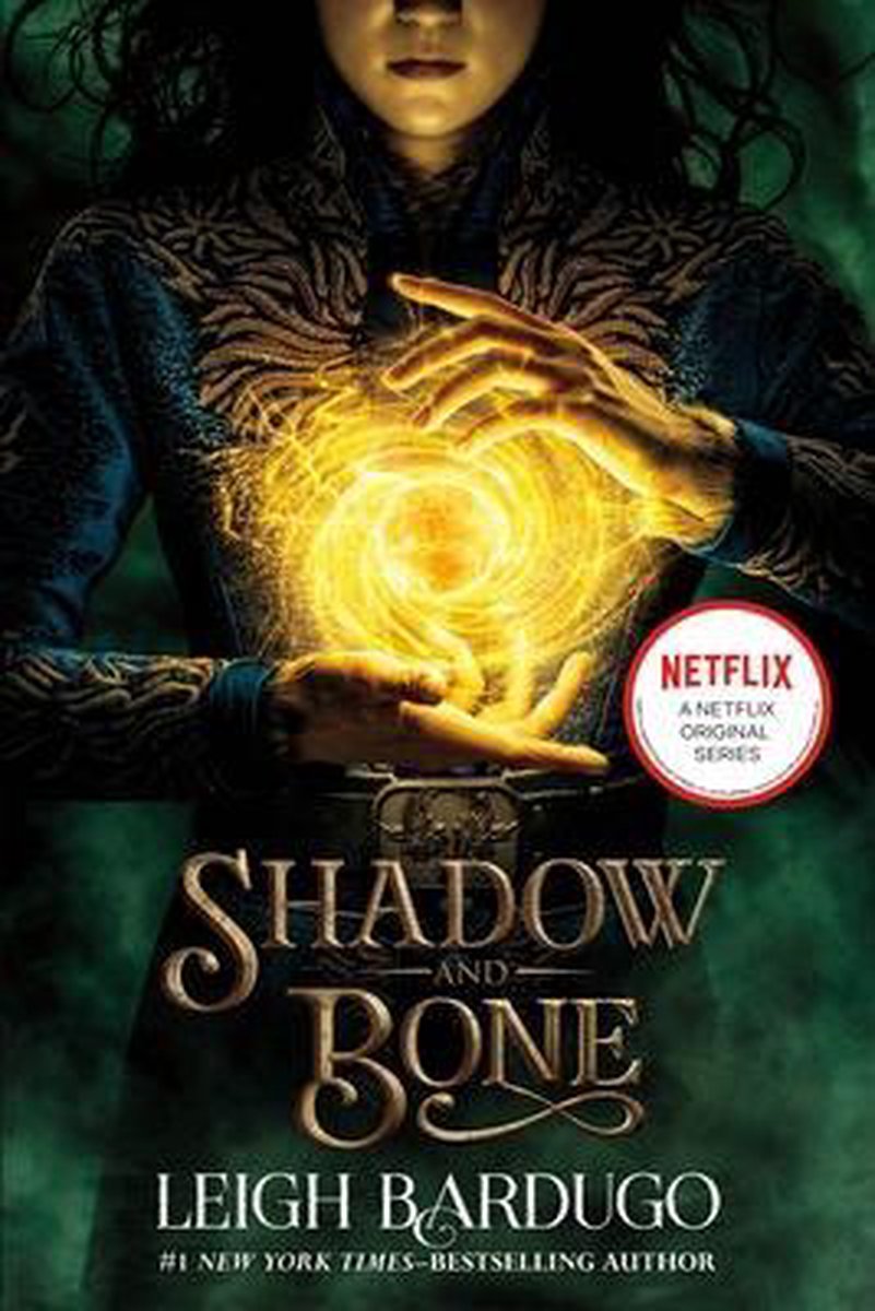 Shadow and Bone Trilogy- Shadow and Bone - Bardugo, Leigh