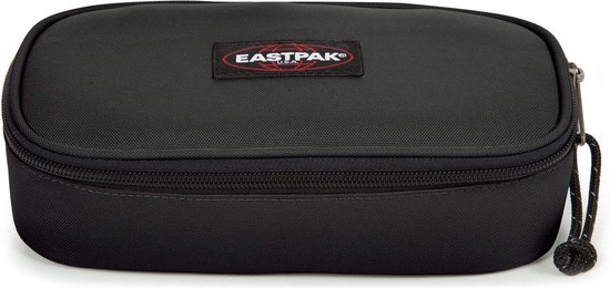 Zwart ovalen Eastpak etui met rits en trekker.