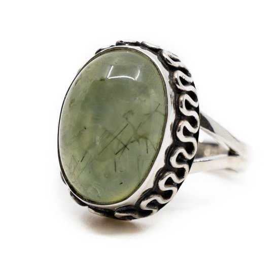 Edelsteen Ring Prehniet 925 Zilver “Yenra” (Maat 17)