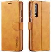 Voor Huawei P30 LC.IMEEKE kalfsleer horizontale flip lederen tas, met houder & kaartsleuven & portemonnee (geel)