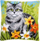 Poes Tussen Bloemen Kruissteekkussen Vervaco PN-0150975