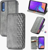 Voor Samsung Galaxy A7 (2018) Cubic Grid Pressed Horizontal Flip Magnetic Leather Case met houder & kaartsleuven & portemonnee (grijs)