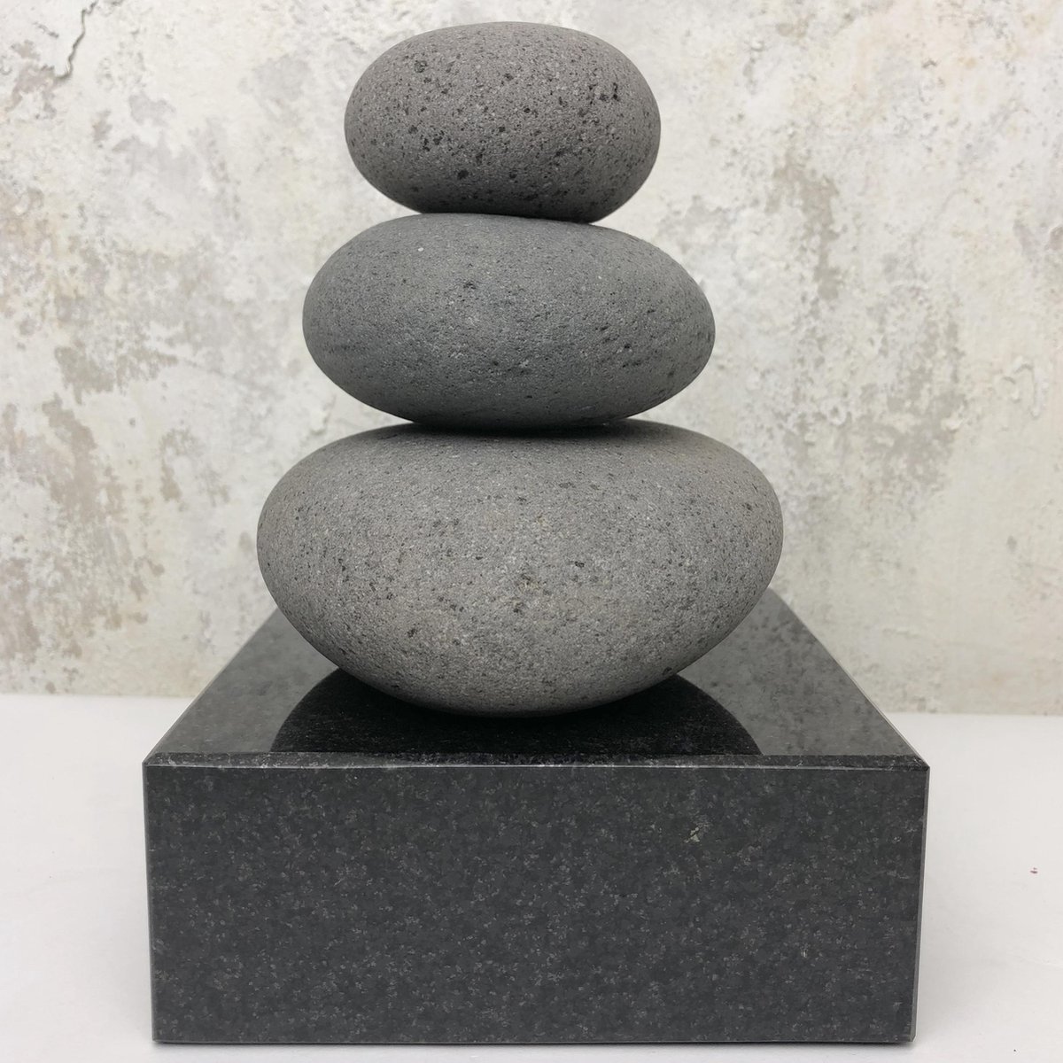 Bij♥Mij Bijzondere Urn Urn van kiezels SteenmanUrn miniurn