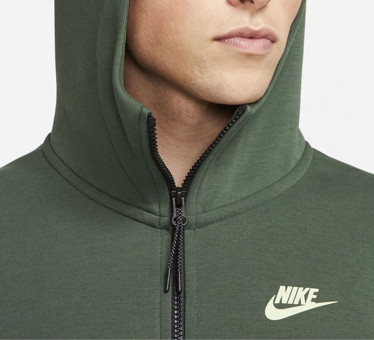 Nike Vest - Mannen - donker groen | bol.