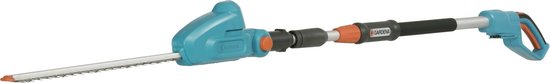 Turquoise heggenschaar met uitschuifbare steel, oranje handvat en "GARDENA" logo.