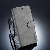 DG.MING Retro Oil Side Horizontal Flip Case voor Galaxy A7 (2018), met houder & kaartsleuven & portemonnee (grijs)