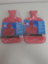 Twee roze kruiken