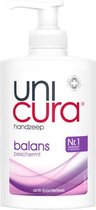 Bol.com Unicura Handzeep - Balans hydrateert - Anti Bacterieel - Voordeelverpakking - 6 x 250 ml aanbieding