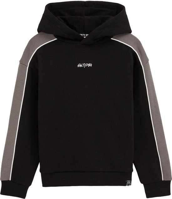 Zwarte hoodie met grijze mouwen en witte biezen. "SALTYDOG" opdruk op borsthoogte.