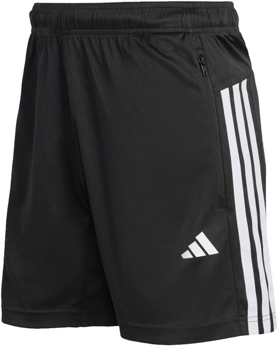 Zwarte sportshort met witte Adidas strepen op de zijkant en een wit Adidas logo.