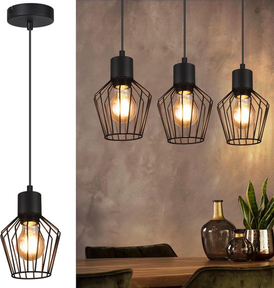 Ensemble de trois suspensions noires avec des cages géométriques en métal au-dessus d'une table à manger. Une lampe individuelle est également montrée.