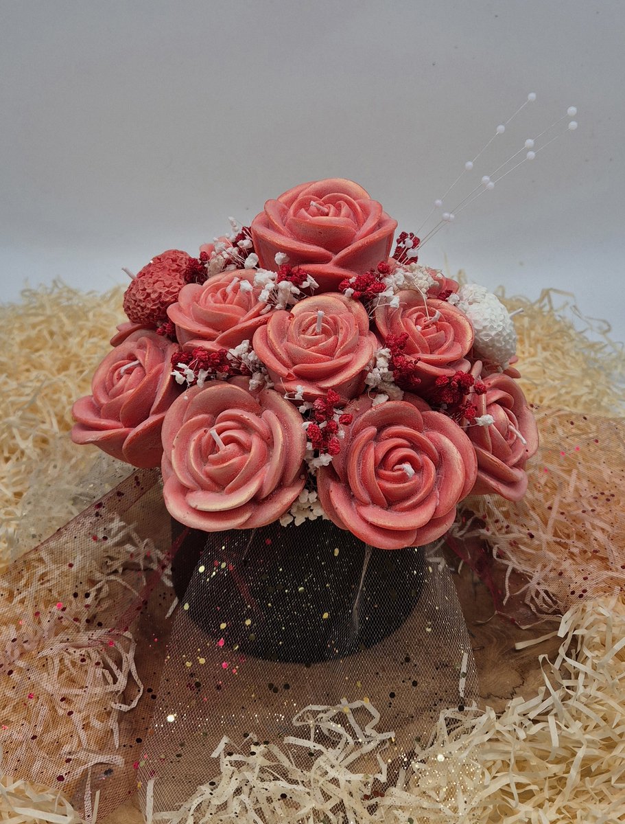 Rose Love - TT Treasure - Kaarsenboeket - Boeket rode rozen van kaarsen - Liefdescadeau - Candle bouquet - Kaarsen - Rode rozen - Boeket rozen - Cadeau voor haar