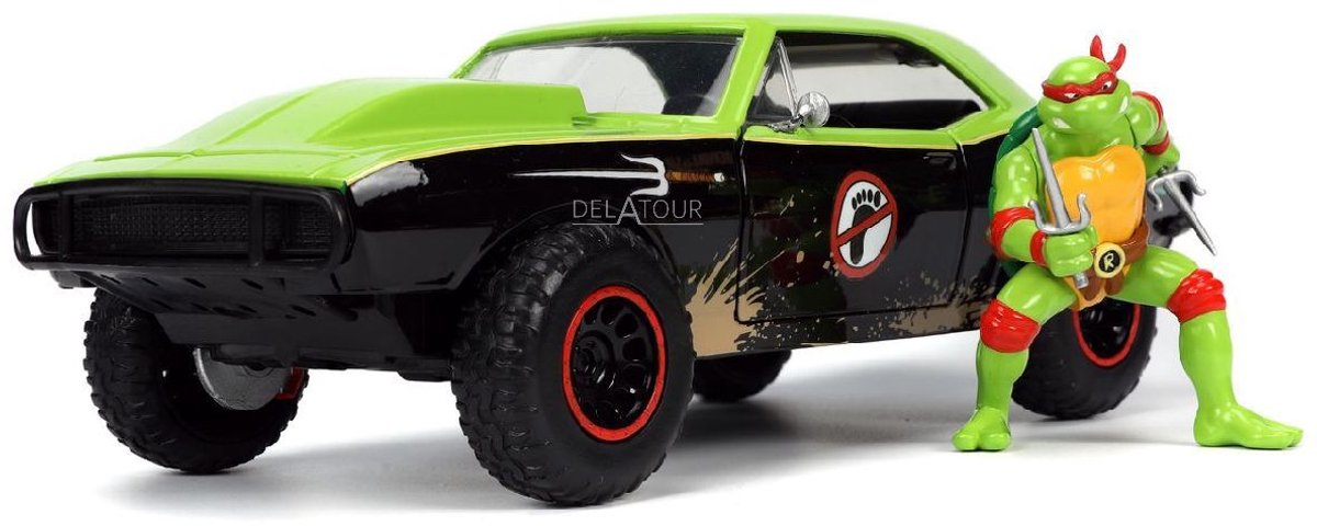 Chevrolet Camaro of 1967 & Raphael Figurine Jada 1:24