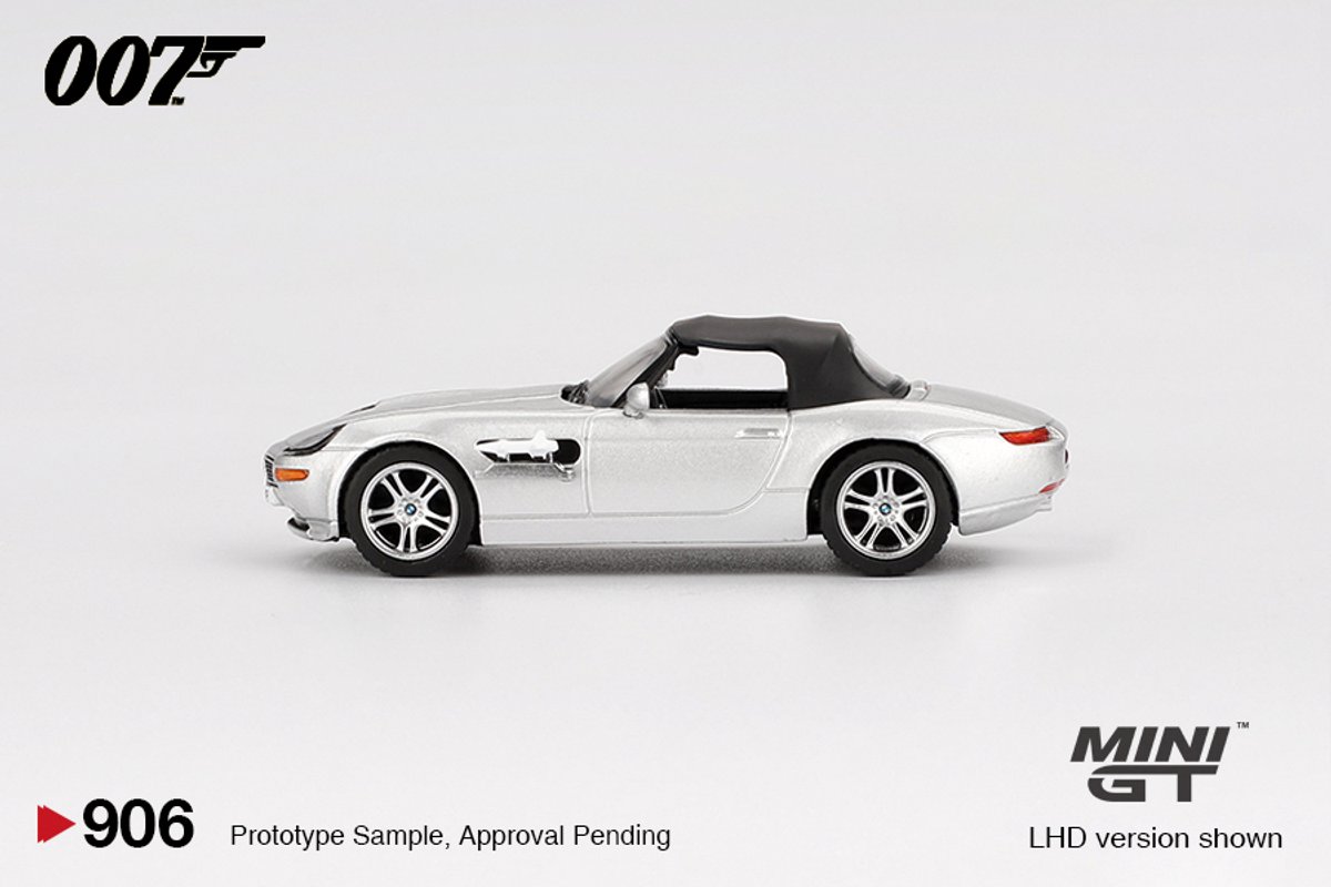 MINI GT 1/64 BMW Z8 - James Bond "The world is not enough"