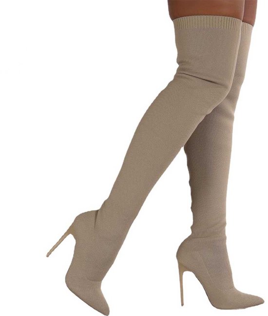 Prachtige Naaldhakken - Hoge Kousen - Beige