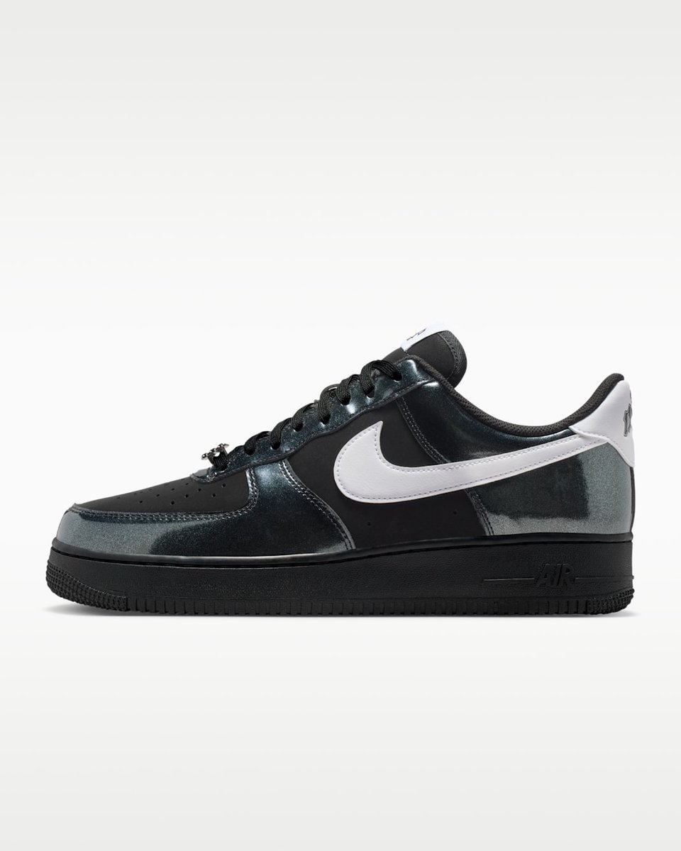 Nike Air Force 1 '07 LV8 - Unisex Sneaker- Limited Edition - Zwart/Wit - Maat 38.5