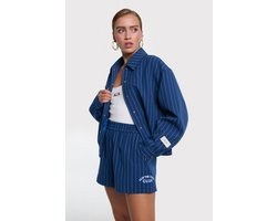 2602159550 Clean striped shorts