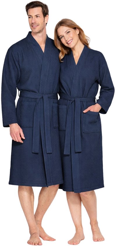 Marineblauw wafel badjas voor hem en haar. Lang model met ceintuur.