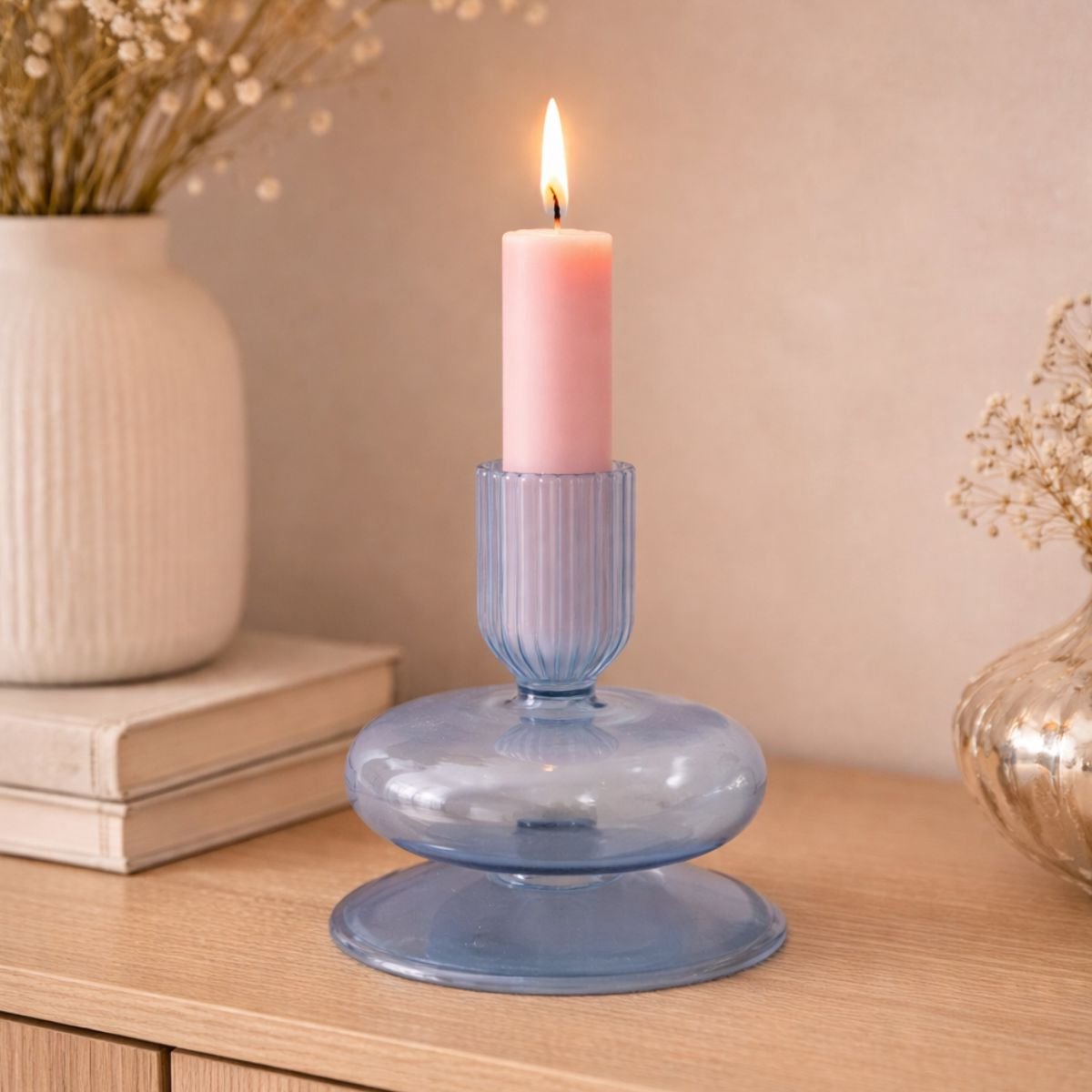Arti Casa candle holder ufo kandelaar - gemaakt van glas - modern design - geschikt voor dinerkaarsen - sfeervolle kandelaar voor binnengebruik - afmeting ø8x11cm - kleur blauw