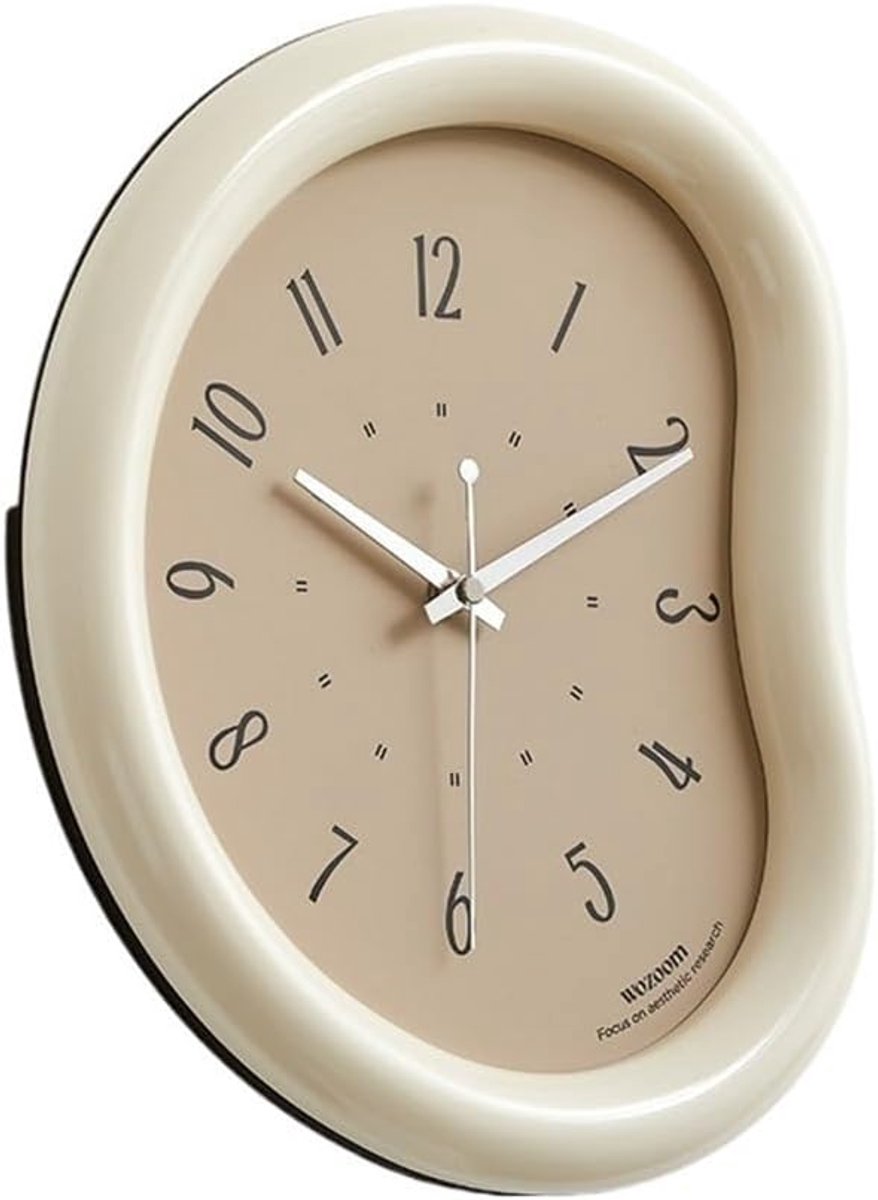 Stille Wandklok - Decoratieve Klok - Tijd Weergeven - Rustiek Landelijk Design - 26x30cm - Beige