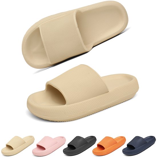 Crème, roze, zwarte, oranje en marineblauwe slippers met een dikke, zachte zool en een gekartelde band.