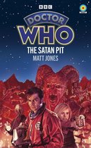 Boekomslag Doctor Who: The Satan Pit. De Doctor en Rose staan tegenover een demonische verschijning in een rood, rotsachtig landschap onder een sterrenhemel.