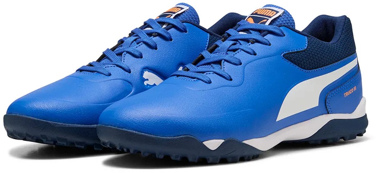 Puma Truco III TF voetbalschoenen in blauw, EU 45, met synthetisch bovenwerk voor comfort en stabiliteit.