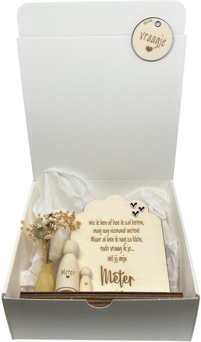 Stars 4 you Geschenkbox wil jij mijn METER zijn? | beige | bloemvorm | peg doll | houten poppetje | liefste meter | meter vragen | meter worden | peettante vragen | peettante worden | cadeau | geschenkdoos | giftbox beige-nichtje