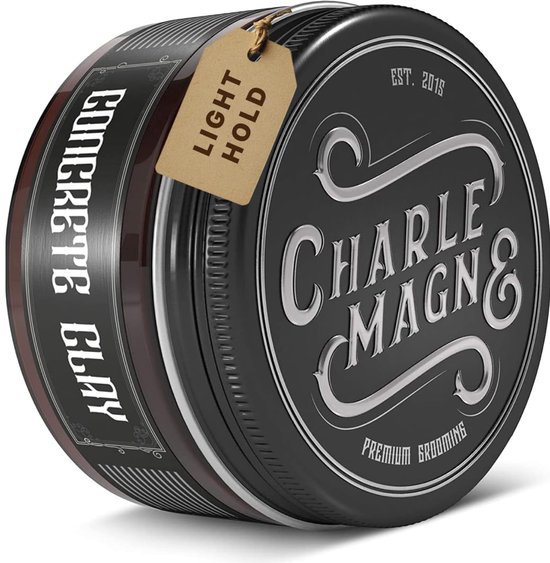 Pot Charlemagne Concrete Clay met lichtgewicht label, tekst 'est. 2015' en sierlijke letters.