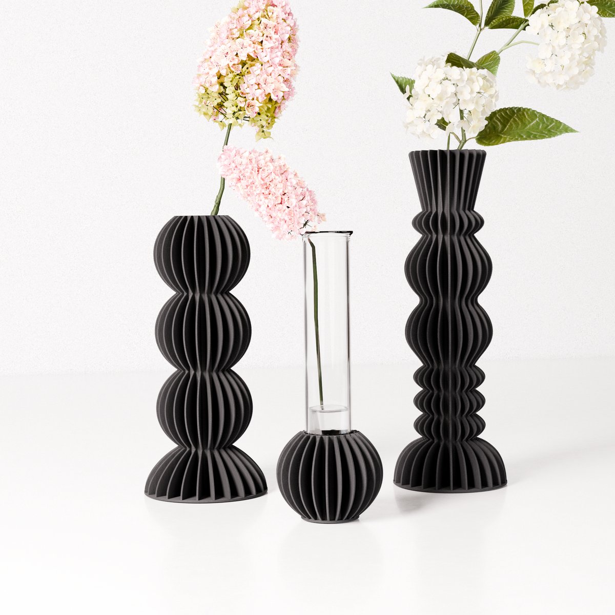 Fleuriek Kleine vazen set van 3 voor bloemen of droogbloemen - Zwart - Japandi stekvaasjes met glazen buisjes