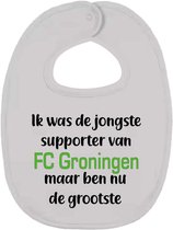 Slabbetje met tekst: FC Groningen supporter.