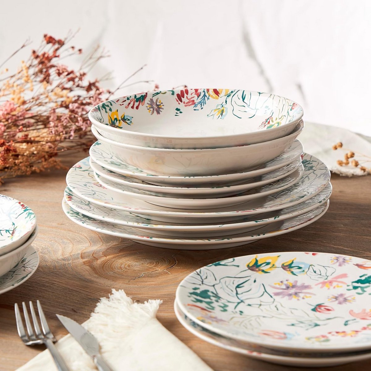 18-delig Aardewerk Servies Set voor 6 Personen met Bloemdecoratie