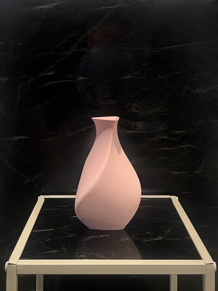 Studio Vaseo - Flowa - Happy Roze - Luxe vaas - Gemaakt in Nederland - huisdecoratie - woninginrichting - moderne vaas - 3D-geprint - Gemaakt van PLA