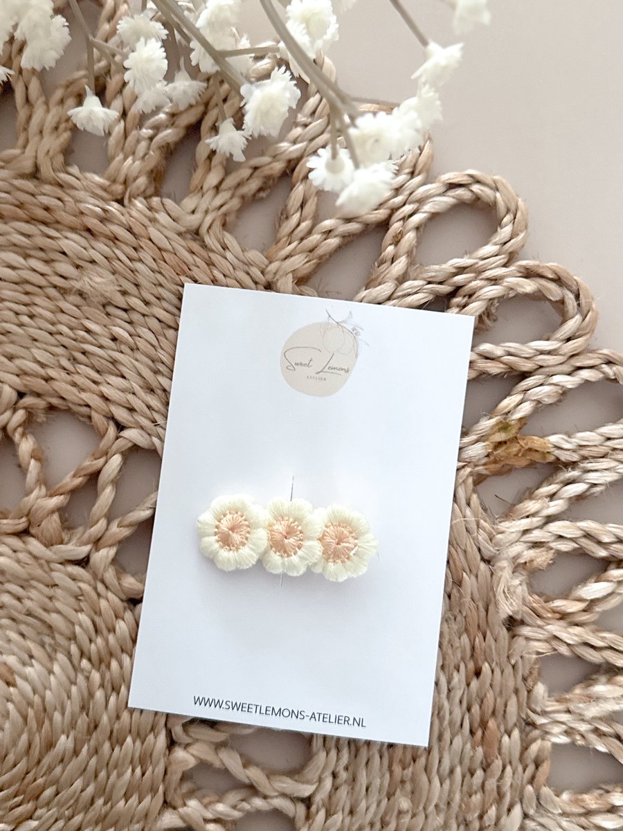 Haarspeldje Soft Flowers - Peach - Alligator Haarspeldje - Haarspeldjes voor Meisjes - Haaraccessoires voor Kinderen