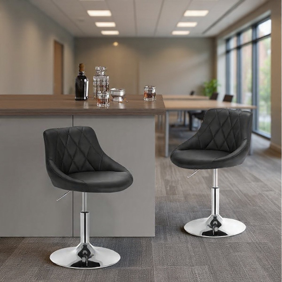 Luxe Verstelbare Bar Chair Set van 2 – Zwart – Kunstleer met Ergonomische Rugleuning, 360° Draaibaar, Met Chrome Stalen Frame en Rubberen Voetbescherming – 42-58 cm Zithoogte – Casa Serena – 58 cm ...