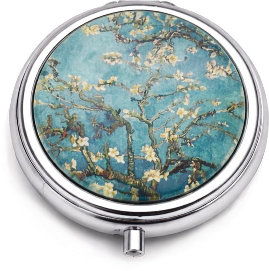 Zilverkleurig pillendoosje met de Amandelbloesem van Van Gogh.