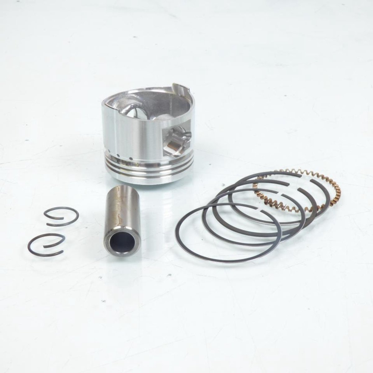 Piston moteur TNT pour Scooter Chinois 50 Scoot Neuf