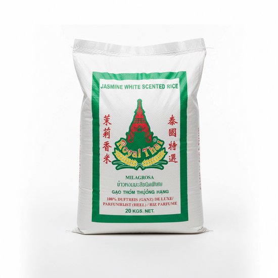Un sac blanc de riz jasmin parfumé blanc "Royal Thai" avec un logo vert et du texte en thaï. "20 KGS. NET."