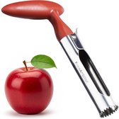 Een rode appel met een groen blaadje naast een roestvrijstalen appelboor met een rood handvat.