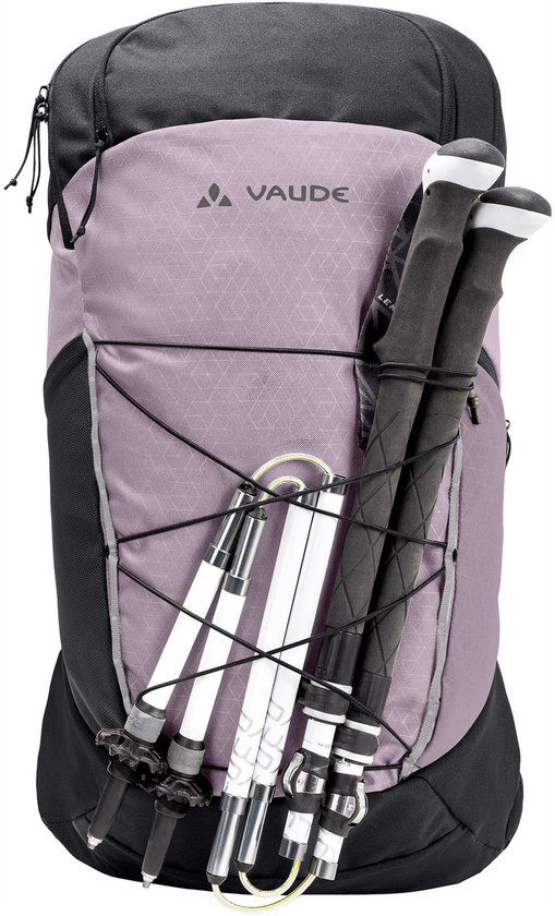 Lichtpaarse Vaude rugzak met zwarte details, elastische banden, wandelstokken voor en op de rugzak.