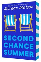 Boekcover 'Second Chance Summer' van Morgan Matson met twee blauw-wit gestreepte strandstoelen op een kobaltblauwe achtergrond.