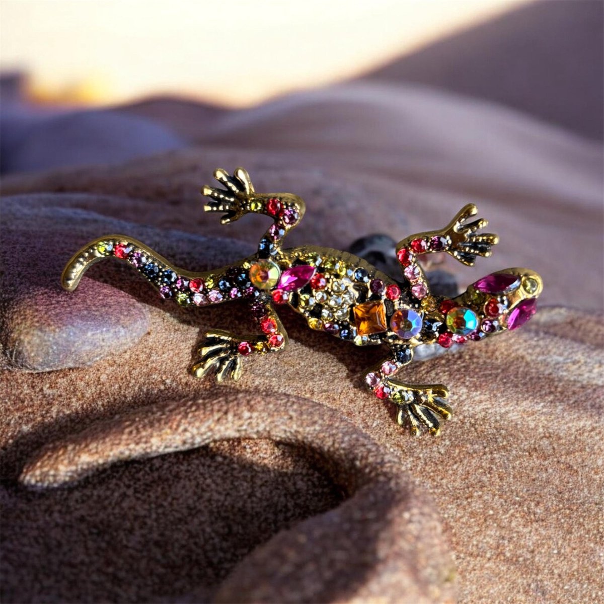 Broche Hagedis Strass ( Goudkleurig ) 5.1 x 2.3 cm