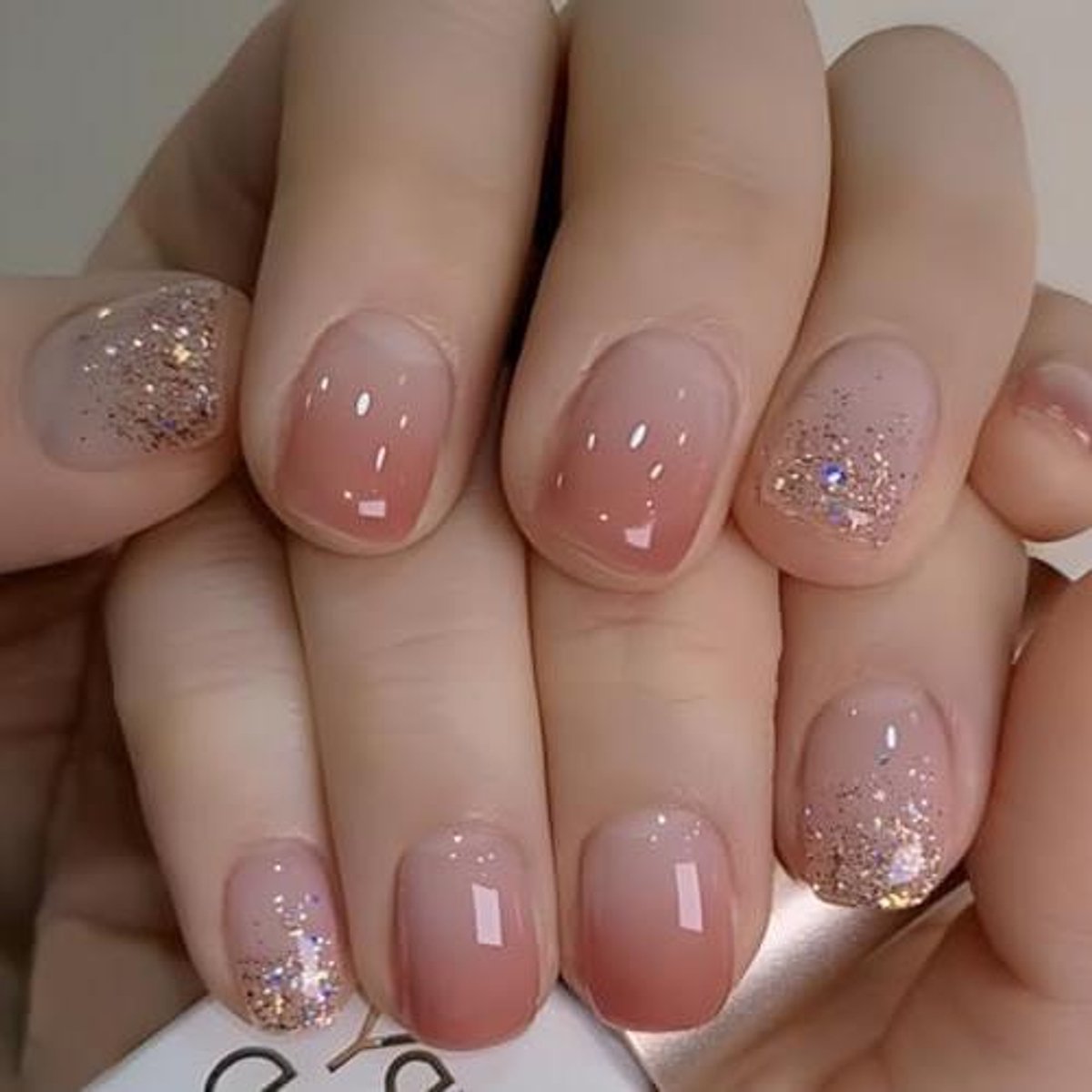 24 Stuks Ombre Press-on-Nagels Kort - Kunstnagels in Blush Stijl