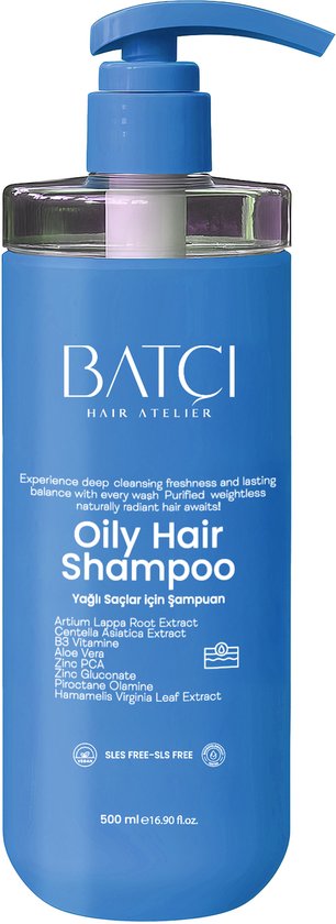 Bouteille bleue de shampooing BATCI Oily Hair avec distributeur, sur fond sombre.