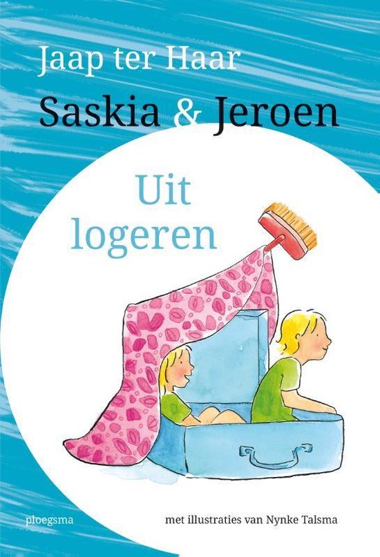 Boekomslag "Saskia & Jeroen Uit logeren". Twee kinderen in een koffer, met een deken met roze hartjes.